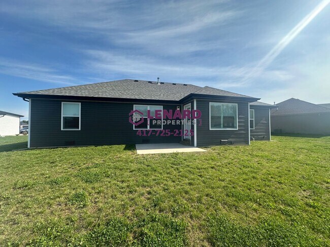 360 E Melton Rd in Ozark, MO - Building Photo - Building Photo
