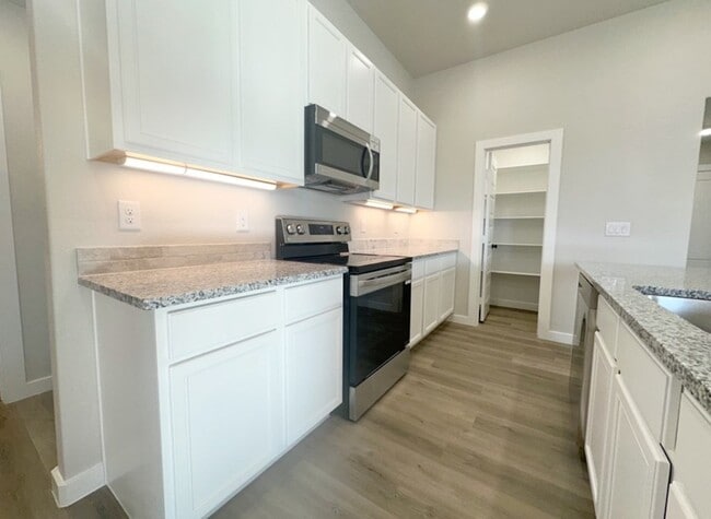 309 Panhandle Dr in Odessa, TX - Building Photo - Building Photo