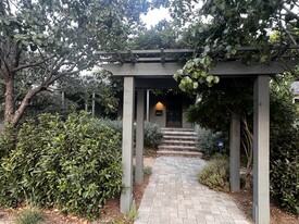 5105 Morella Ave in Valley Village, CA - Building Photo