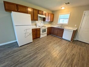 204b S Welty Ave in Iowa, LA - Building Photo - Building Photo