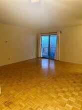 7600 Burgoyne Rd in Houston, TX - Building Photo - Building Photo
