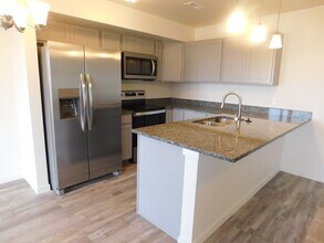 701 Canyon Ct, Unit Unit B in Grand Junction, CO - Building Photo - Building Photo