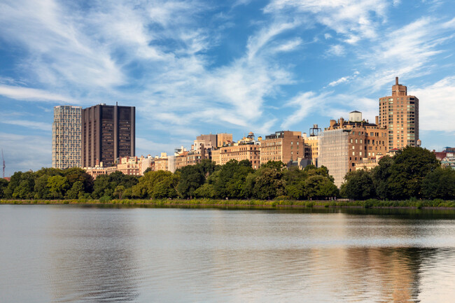 Carnegie Hill in New York, NY - Building Photo - Building Photo