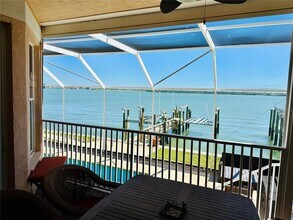202 Sand Key Estates Dr in Clearwater, FL - Building Photo - Building Photo