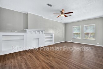 1014 W Walker St in Denison, TX - Building Photo - Building Photo
