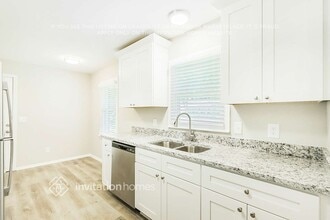 808 Parkstone Dr in Stone Mountain, GA - Building Photo - Building Photo