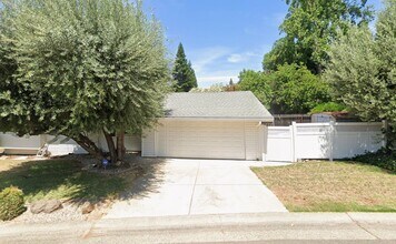 7812 Apple Valley Ct in Fair Oaks, CA - Building Photo - Building Photo