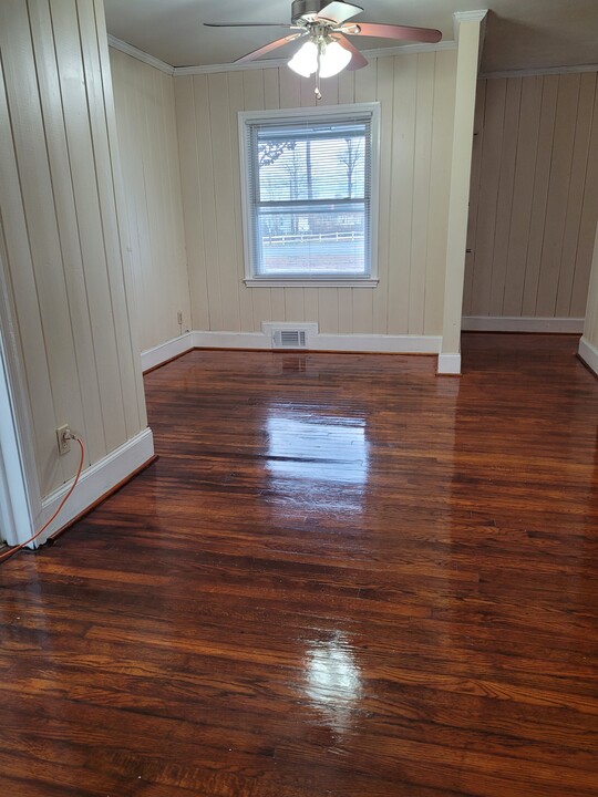 4926 Pinevilla St in Grifton, NC - Building Photo