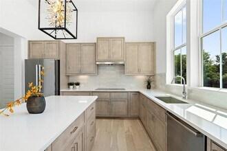 4505 Grassland Dr in Austin, TX - Building Photo - Building Photo