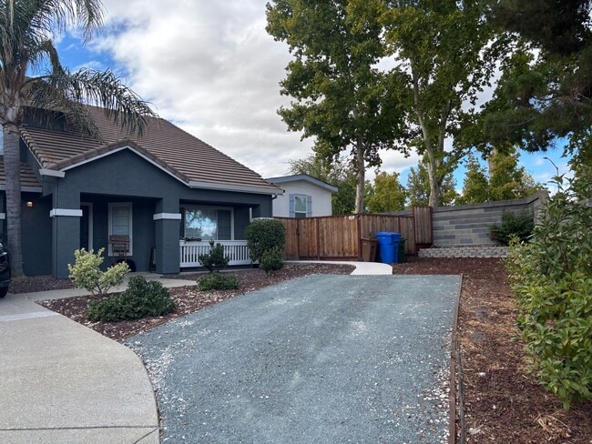 property at 25 Schilling Ct