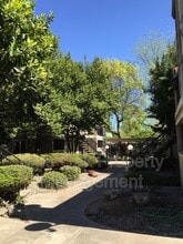 1412 N Cherry St in Chico, CA - Foto de edificio - Building Photo