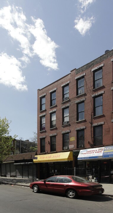 310 Tompkins Ave in Brooklyn, NY - Building Photo