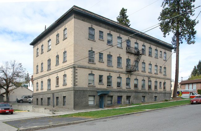 Espanola Elm Apartments in Spokane, WA - Building Photo - Building Photo