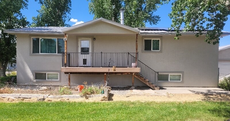 260 W 5th St in De Beque, CO - Building Photo