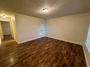 5415-5415 Brookhollow Dr in Sachse, TX - Building Photo - Building Photo