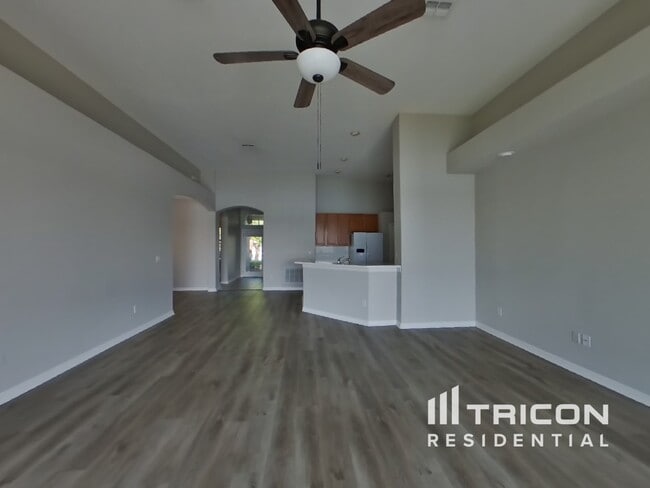 31244 Bridgegate Dr in Wesley Chapel, FL - Foto de edificio - Building Photo