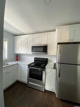 237 Deer Park Ave, Unit 2 in Babylon, NY - Building Photo - Building Photo