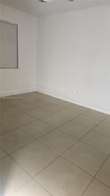 2730 NW 15th Ct in Fort Lauderdale, FL - Building Photo - Building Photo