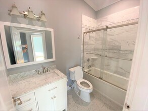 66 Dudley St, Unit 3 in Medford, MA - Foto de edificio - Building Photo