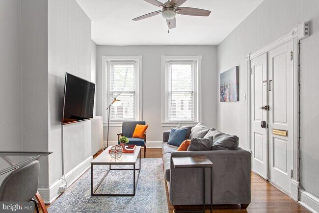 111 N Patrick St in Alexandria, VA - Building Photo - Building Photo