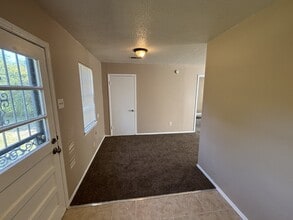 5122 Pickett Cove in Memphis, TN - Building Photo - Building Photo