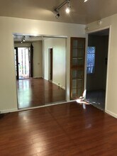 1220 S Sherbourne Dr in Los Angeles, CA - Building Photo - Building Photo
