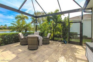 14849 Windward Ln in Naples, FL - Building Photo