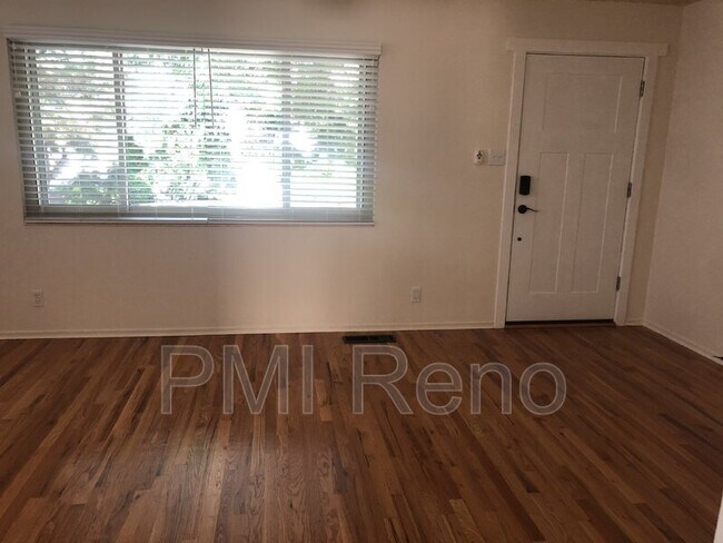 2780 Lakeside Dr in Reno, NV - Building Photo - Building Photo