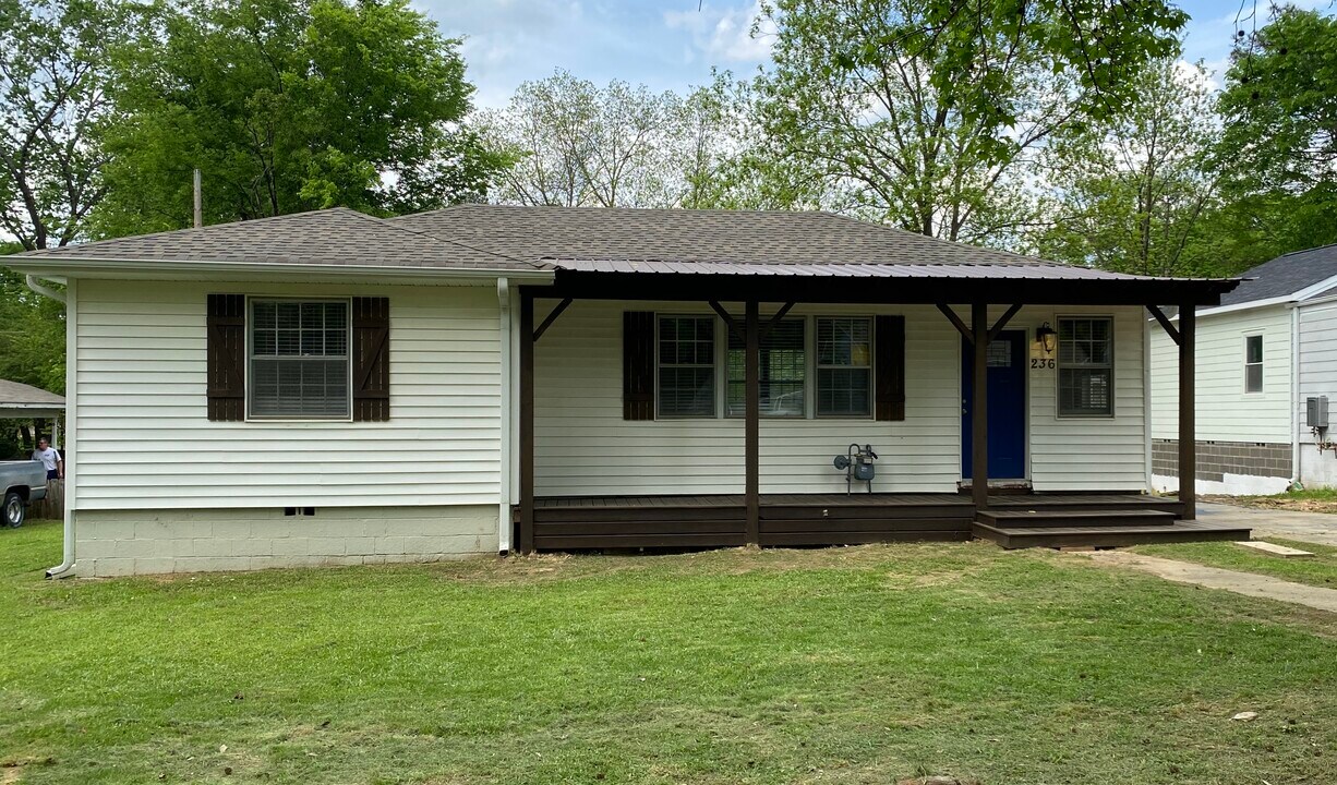 236 Kent Dr in Birmingham, AL - Building Photo
