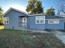 2001 E Harlow Pl in Oklahoma City, OK - Building Photo