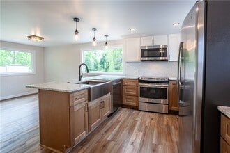 5252 Arbor Rd in Ontario, NY - Building Photo - Building Photo