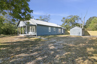 2418 Irving St in West Orange, TX - Building Photo - Building Photo