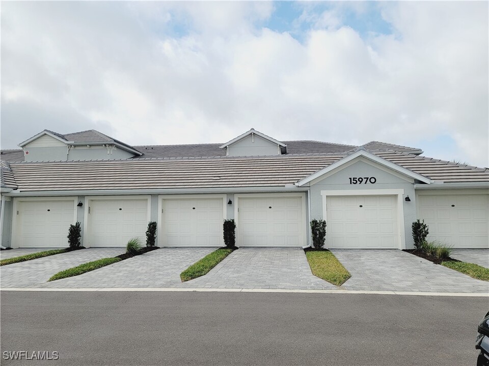 15970 Grassland Ln in Punta Gorda, FL - Foto de edificio