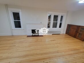 314 St Olaf Ave in Northfield, MN - Building Photo - Building Photo