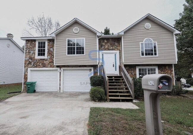 742 Bridgewood Ct in Lithonia, GA - Building Photo - Building Photo