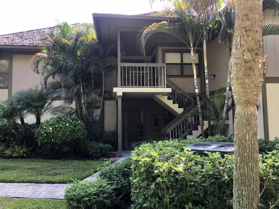2810 Polo Island Dr-Unit -C-103 in Wellington, FL - Foto de edificio