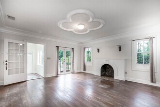 1769 SW 24th Ter in Miami, FL - Building Photo - Building Photo