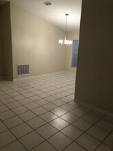 3141 Stonehurst Cir in Kissimmee, FL - Building Photo - Building Photo