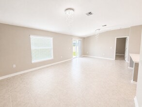 1450 Lassen St in Haines City, FL - Building Photo - Building Photo