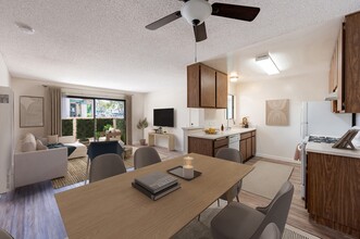 Knollwood Meadows Apartments in Santa Maria, CA - Foto de edificio - Building Photo
