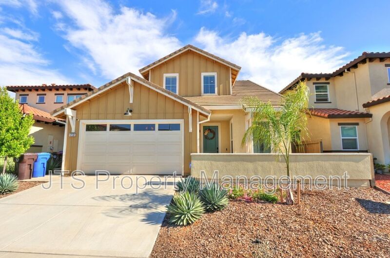 12158 Byrony Ct in Rancho Cordova, CA - Foto de edificio