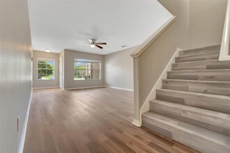 392 Carina Cir in Sanford, FL - Building Photo - Building Photo