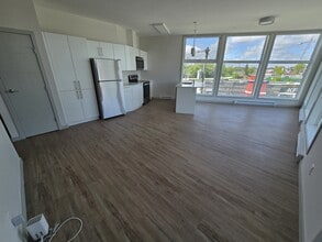 1125 Pembina Hwy in Winnipeg, MB - Building Photo - Building Photo