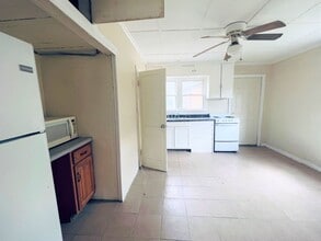 110 W Orange Ave in Lake Wales, FL - Building Photo - Building Photo