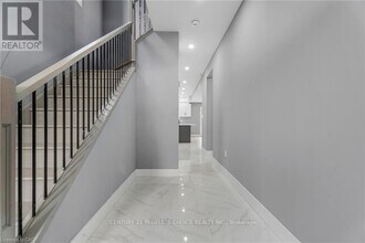 84 Beland Ave N in Hamilton, ON - Building Photo - Building Photo
