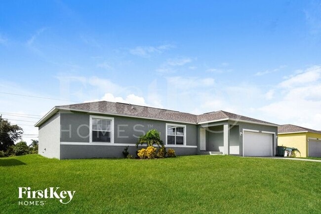 10363 Grail Ave in Englewood, FL - Building Photo - Building Photo
