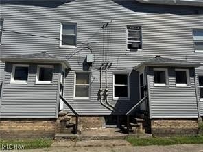 property at 2915 Roanoke Ave