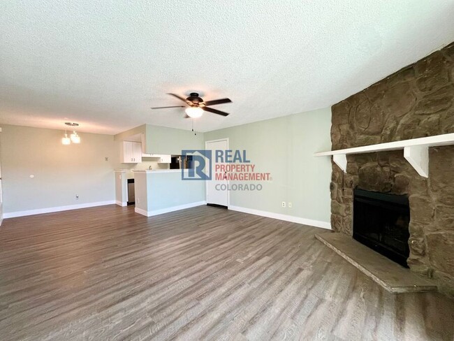 920 S Walden Way in Aurora, CO - Building Photo - Building Photo