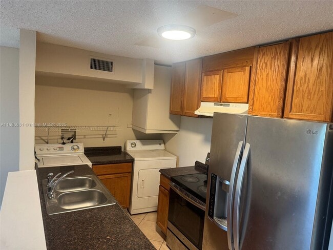 property at 4519 Treehouse Ln