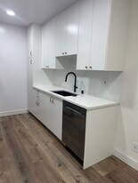 11833 Goshen Ave, Unit 8 in Los Angeles, CA - Building Photo